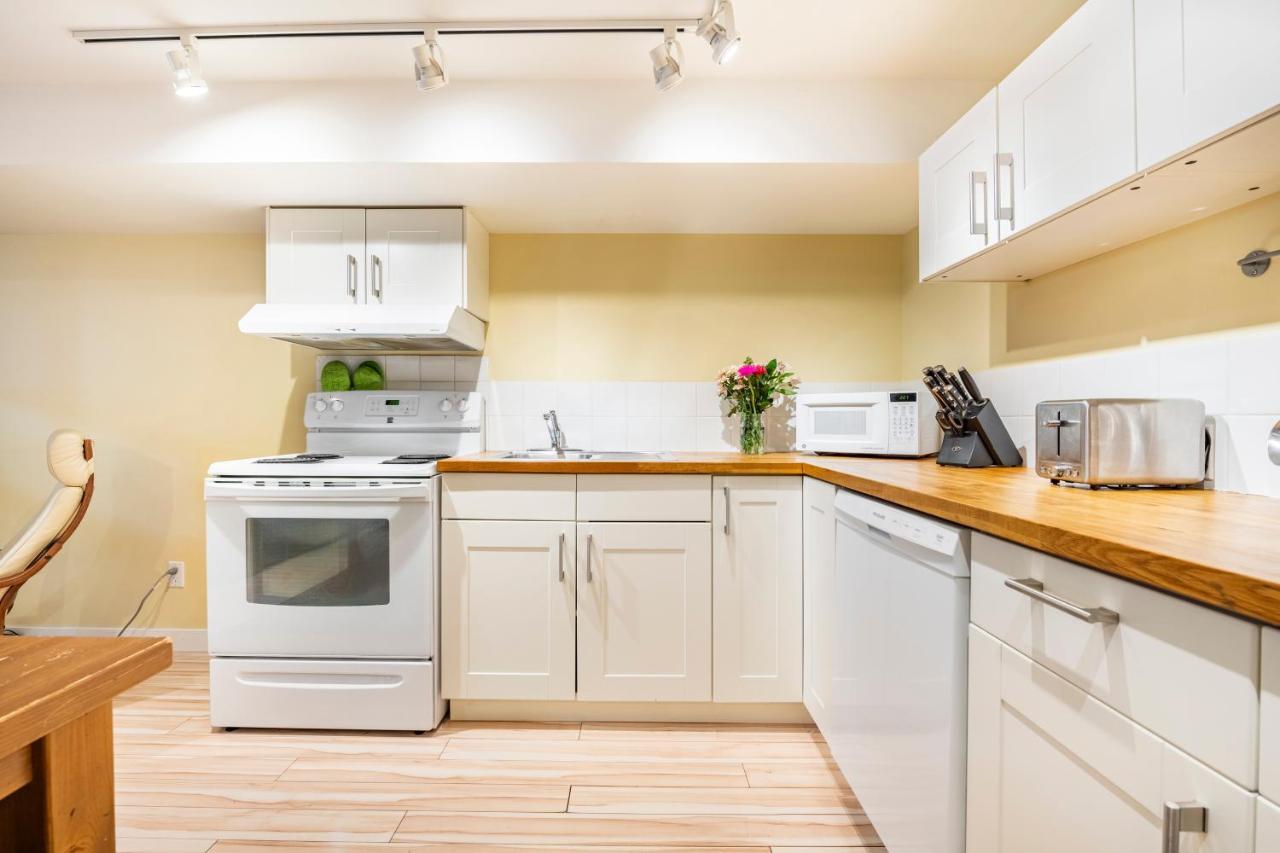 Cougar Street Mountain Rental Банф Экстерьер фото