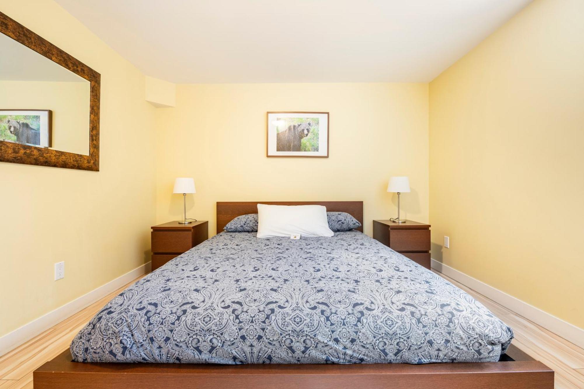 Cougar Street Mountain Rental Банф Экстерьер фото